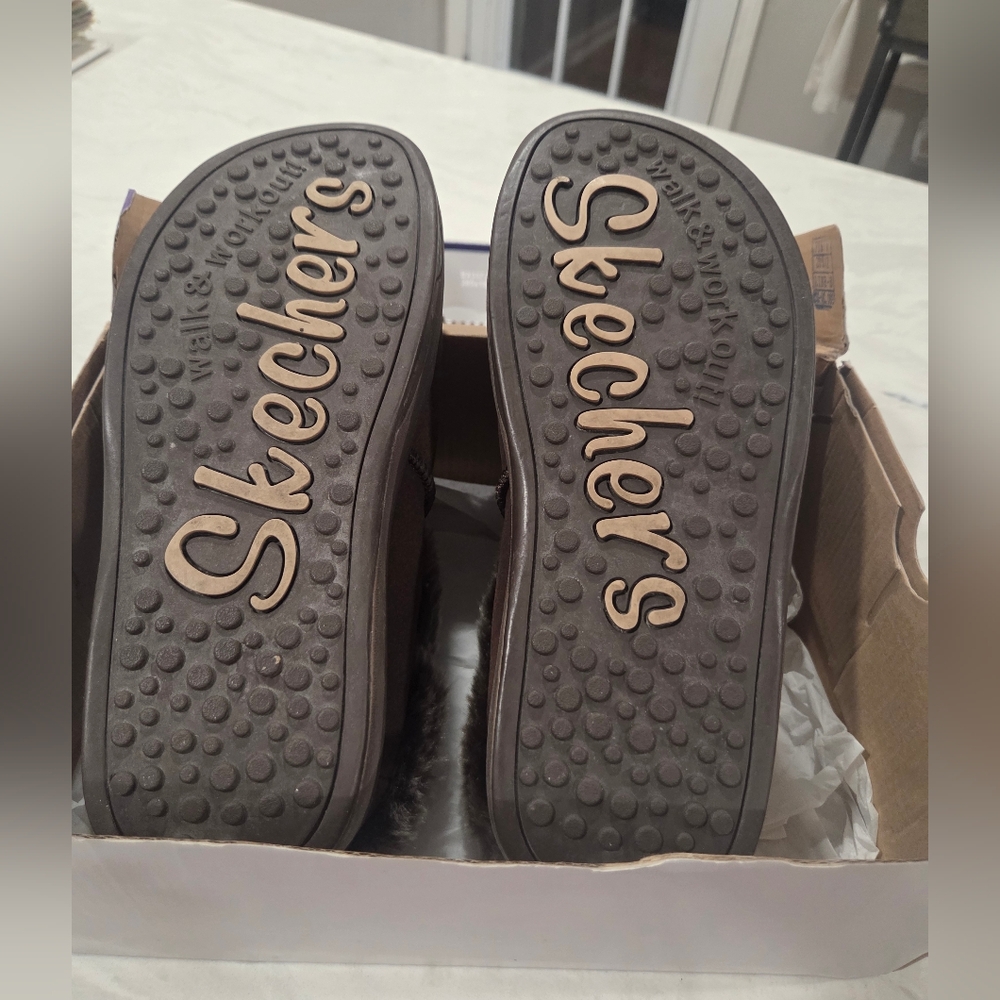 New Skechers Tone-ups Walking Suede Boots - Picture 6 of 9